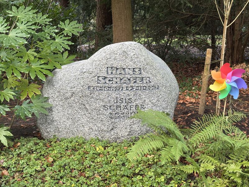 Datei:Grabvonhansschaefer2.jpg