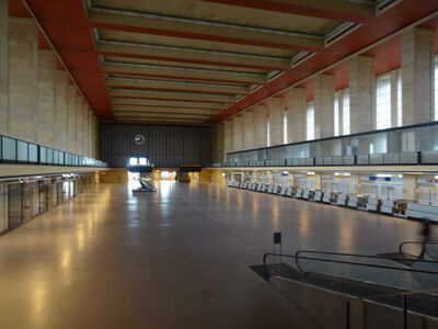 Halle des Flughafen Tempelhof